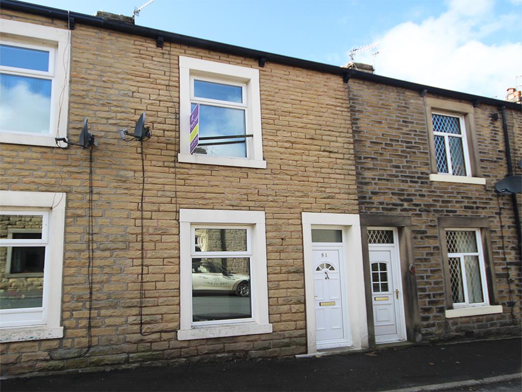 3 bedroom mid terrace house To Let in Barnoldswick - Main Image